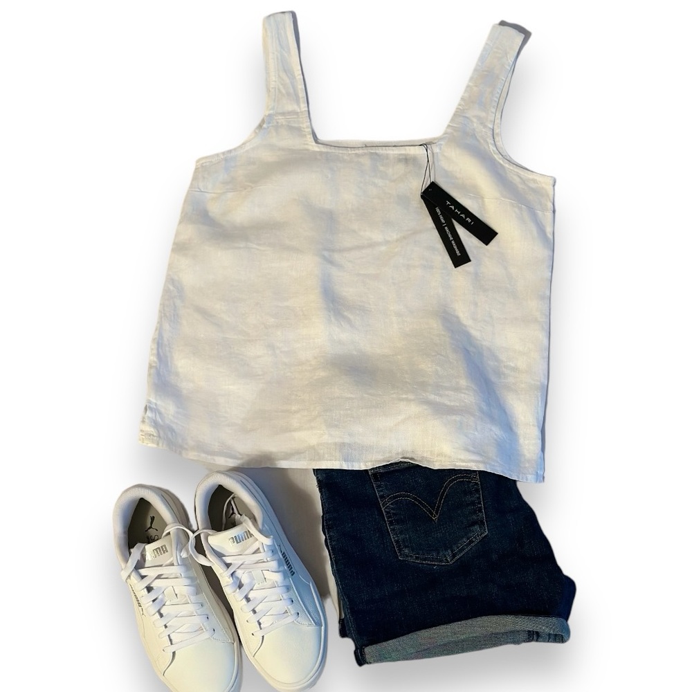 ✨NWT✨ TAHARI Lightweight White Tank Top | Size Small